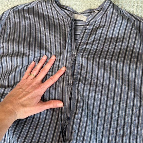 Vince 100% Silk Popover Tunic Shirt Womens Small Blue Stripe Top Work Blouse - Picture 4 of 8